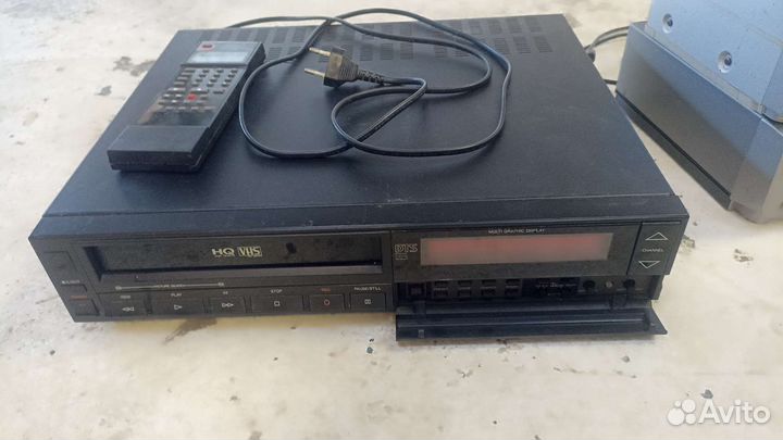 Видеомагнитофон