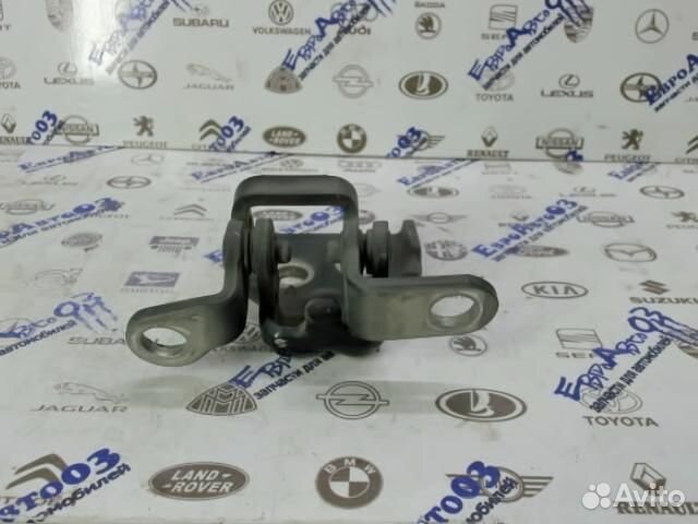 Петля двери передней правой верхняя Ford Fusion 20