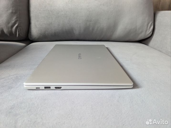 Huawei matebook d14