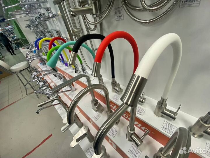 Смеситель для кухни с силиконовым изливом Accoona