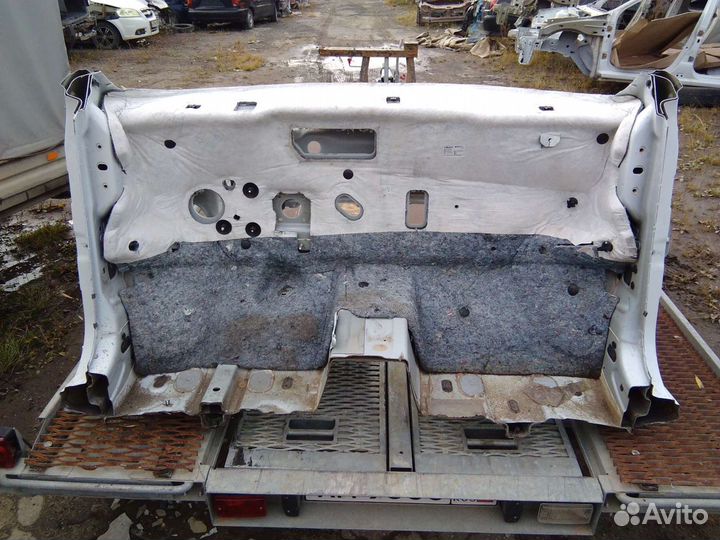 Продам переднюю часть кузова Лада Хрей