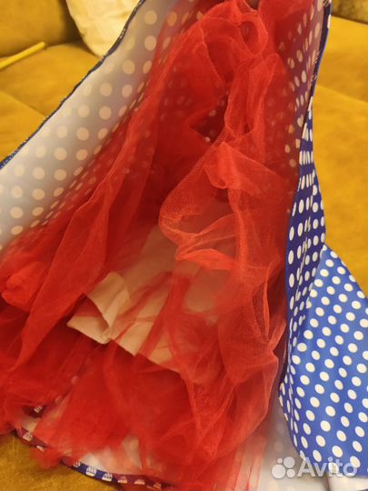 Нарядное платье для девочки 140