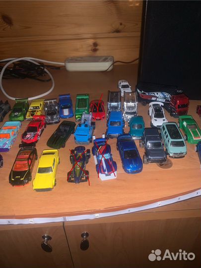 Машинки hotwheels хорошее состояние 36шт