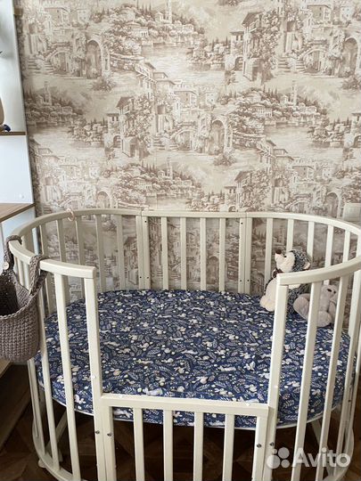 Детская кровать трансформер овальная круглая