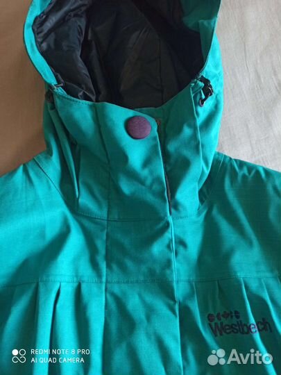 Сноубордическая куртка женская