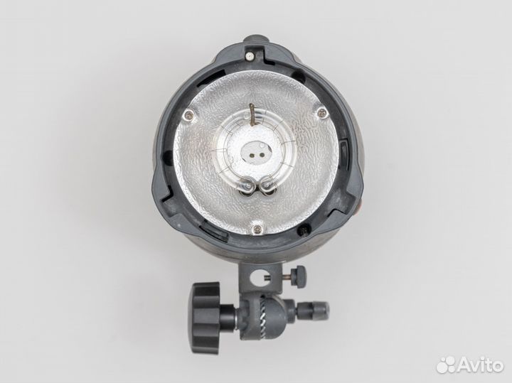 Вспышки, свет, штатив, синхронизаторы и пр