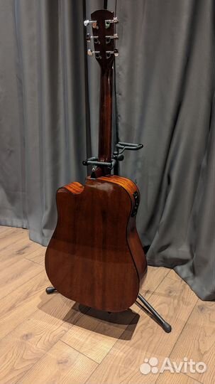 Электроакустическая гитара Alvarez