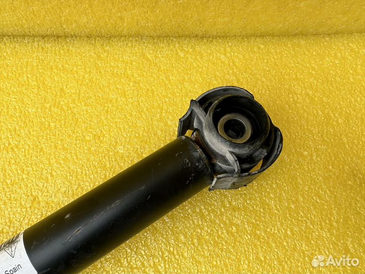 Амортизатор задний правый Porsche Macan 95B/2