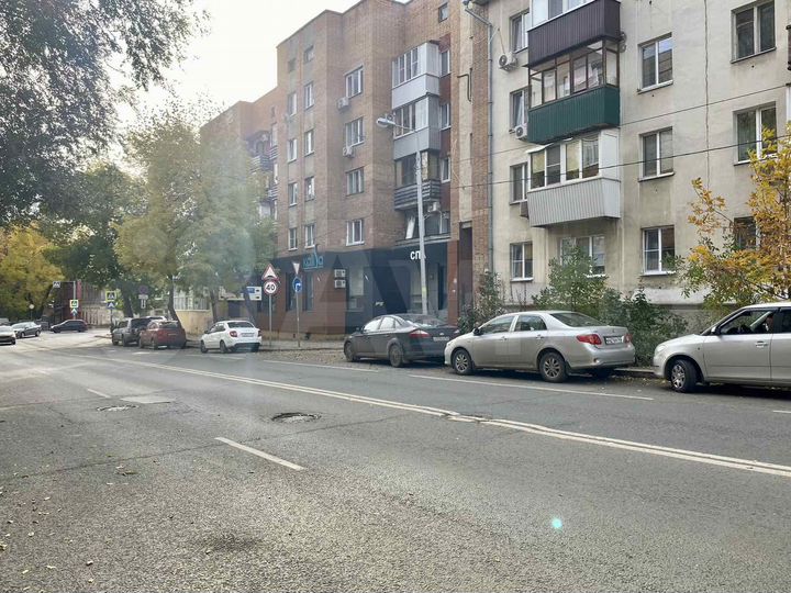 Сдается в аренду салон красоты в центре, 152.2 м²