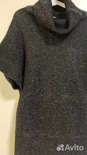 Эфектный джемпер с серебристой нитью