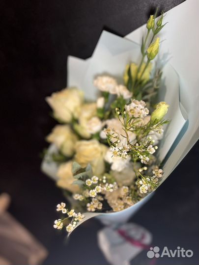 Букет из белых роз