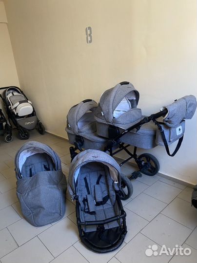 Коляска для погодок двойни