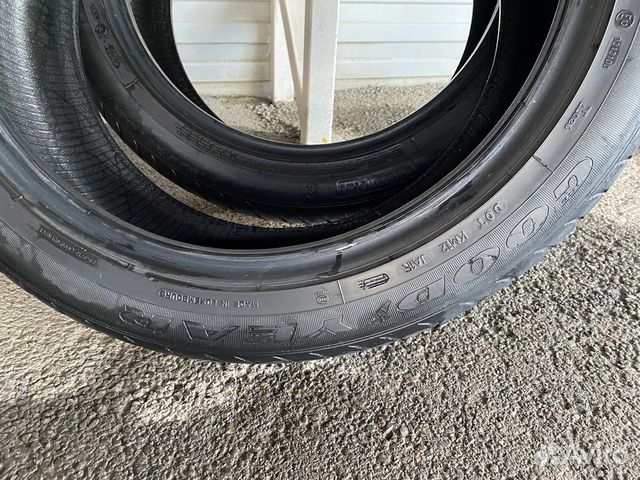 Goodyear EfficientGrip 245/45 R20