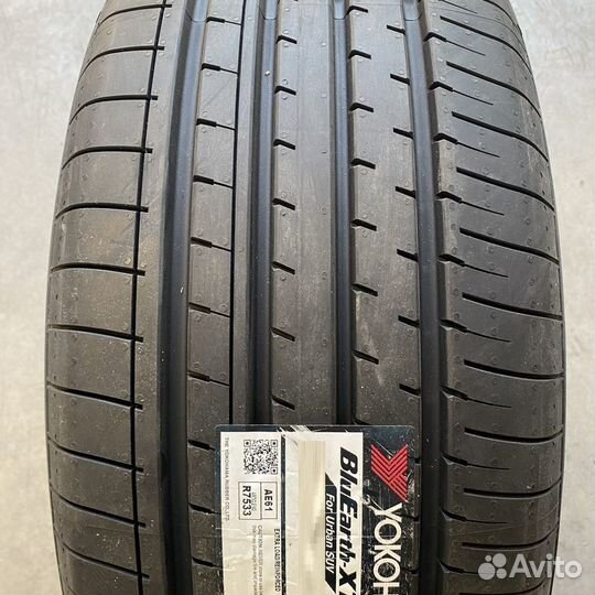 Yokohama BluEarth-XT AE61 215/65 R17 V