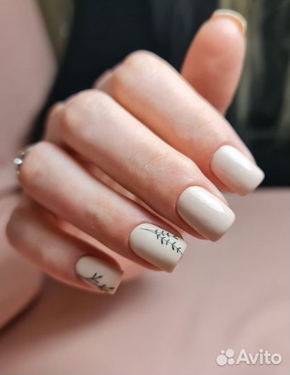 Маникюр педикюр