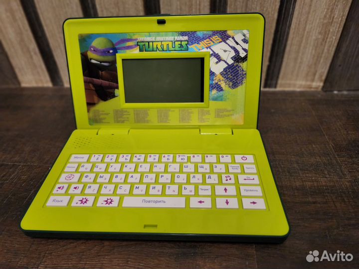 Игрушечный ноутбук