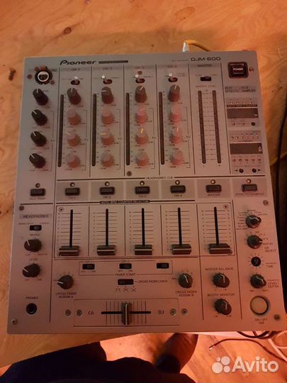 Pioneer DJM 600 Микшерный пульт для диджеев