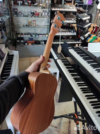 Укулеле Martin Romas MR-02