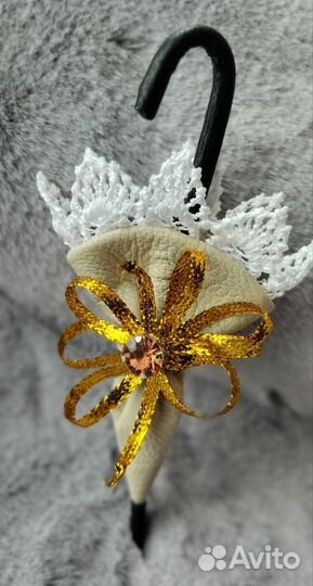 Украшение, брошь, подарок из кожи