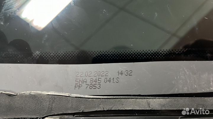 Стекло глухое Volkswagen Tiguan