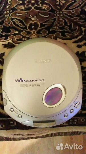 Cd плеер Sony Walkman D-E350 с чехлом