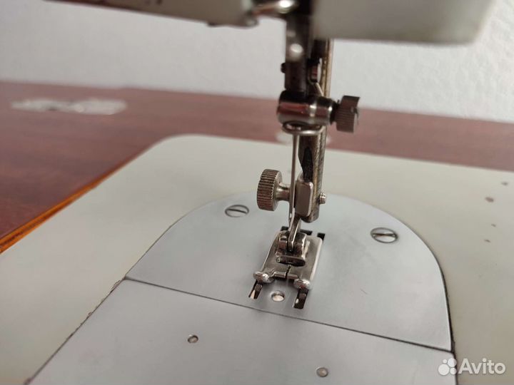 Швейная машинка подольск 142