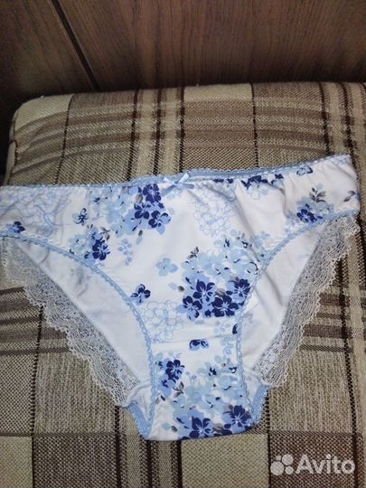 Трусики новые 44 р-р