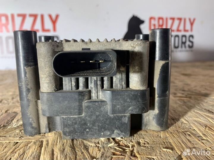 Катушка зажигания Volkswagen Golf 1K BSE 2008