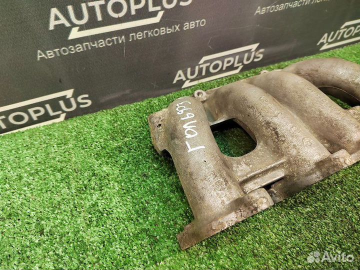 Впускной коллектор Volkswagen Golf 3 2.0 1991-2000