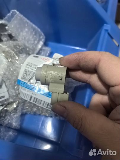 Датчик парковки задний Geely Coolray