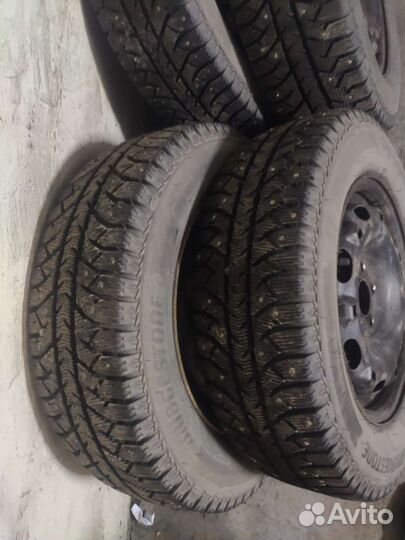 Bridgestone Ice Cruiser 7000S 175/70 R14 84T