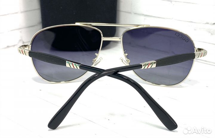 Солнцезащитные очки Gucci