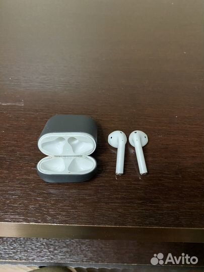 Нушники apple airpods