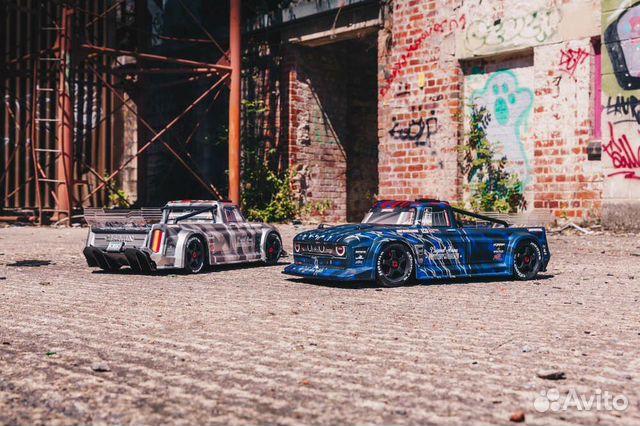 Arrma RC 1/7 infraction 6S BLX ALL-road truck RTR