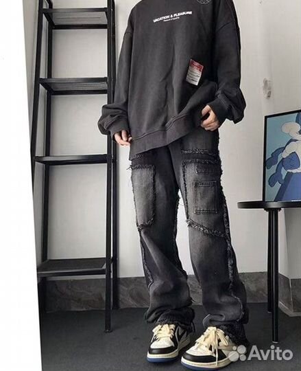 Джинсы Distressed Balenciaga Type