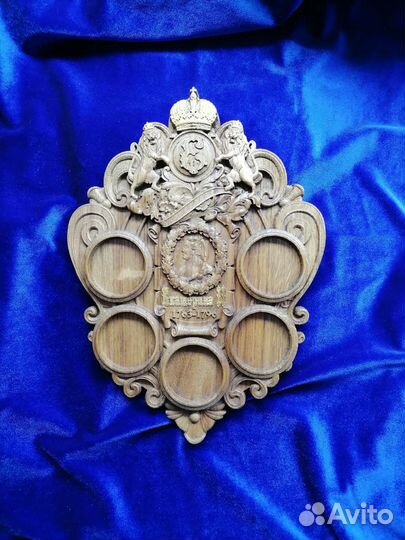 Панно из дерева,под монеты Екатерины 2,дерево дуб