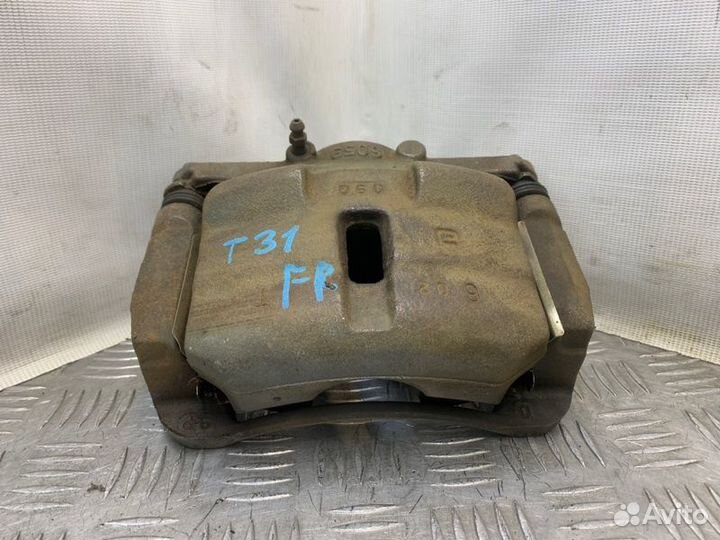 Суппорт тормозной передний правый Nissan Qashqai