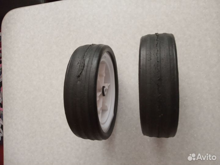 Колеса пластмассовые к д/велосипеду