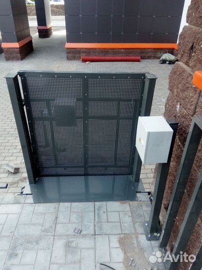 Вертикальный подъемник для инвалидов пту-001А