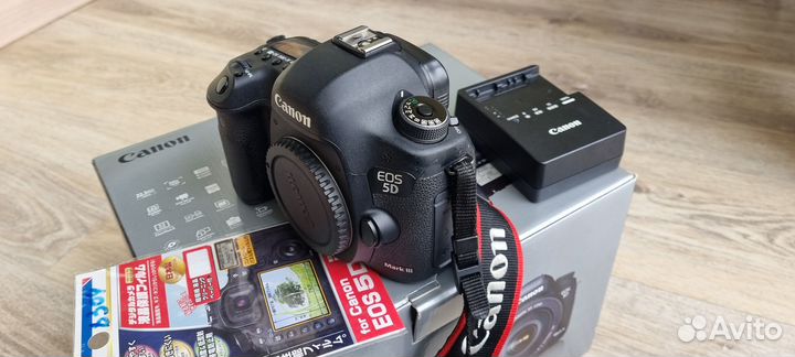 Canon EOS 5D Mark III body