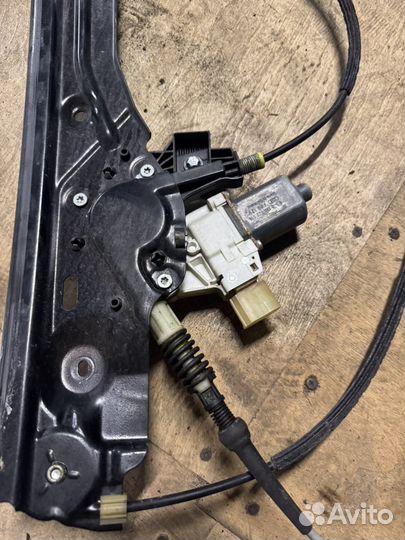 Стеклоподьемник BMW F01 F02