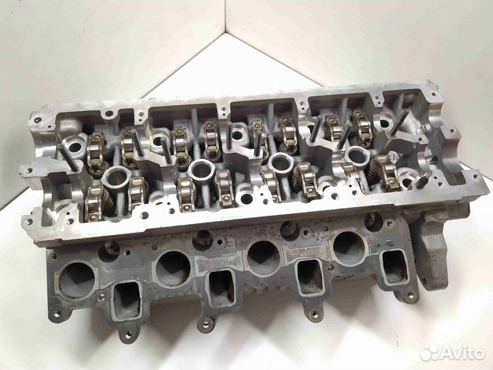 Головка блока цилиндров Volkswagen Passat B6 2008