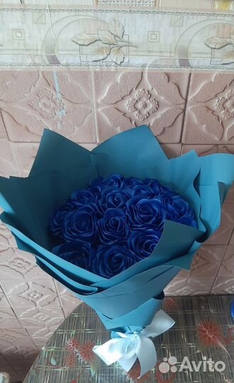 Розы из атласных лент