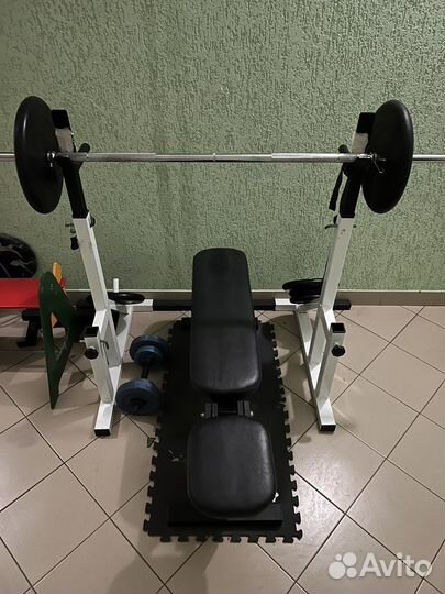 Скамья для жима со стойками и штангой бу