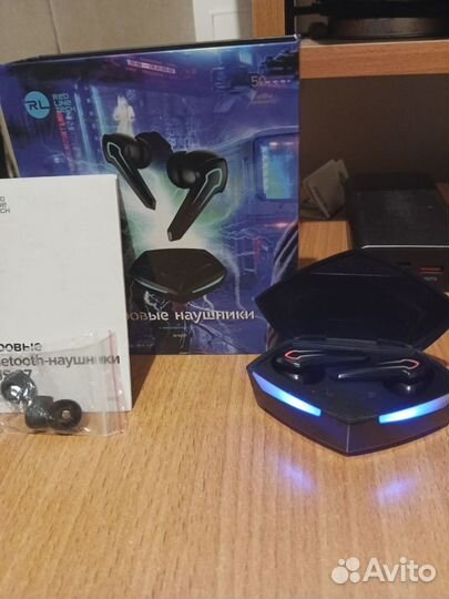 Беспроводные наушники