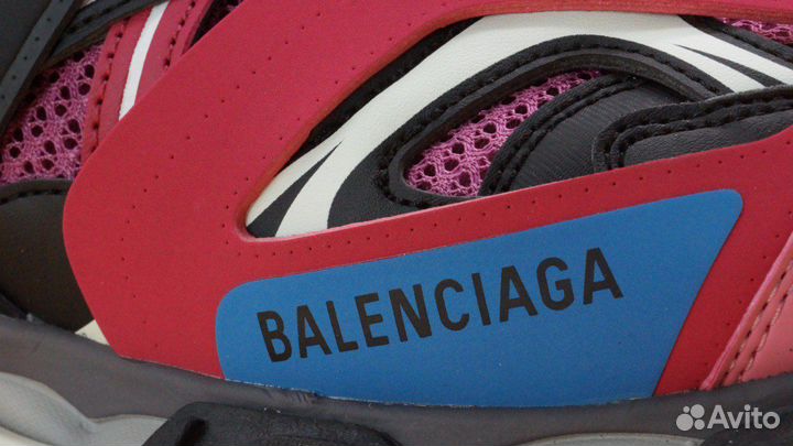 Balenciaga track