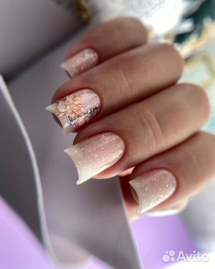 Маникюр, укрепление гелем, покрытие + дизайн