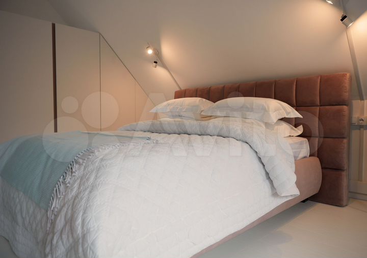 Апартаменты-студия, 55 м², 2/2 эт.