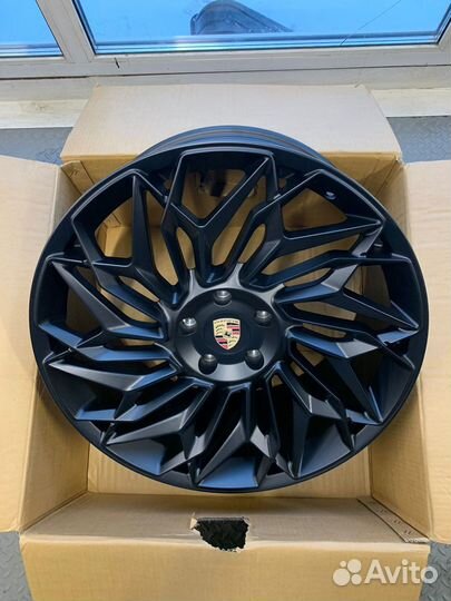 Диски для на Порше Porsche Cayenne 3 / Coupe R20