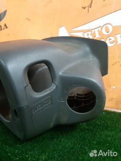 Кожух рулевой колонки Toyota Corona седан 1.8